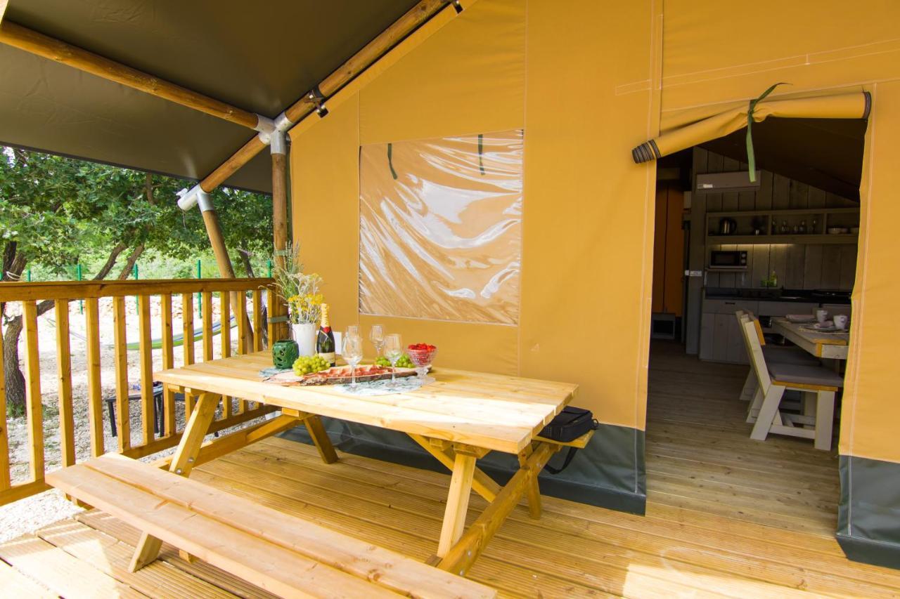 比奥格勒·纳·莫鲁 Grande Glamping With Pool酒店 外观 照片