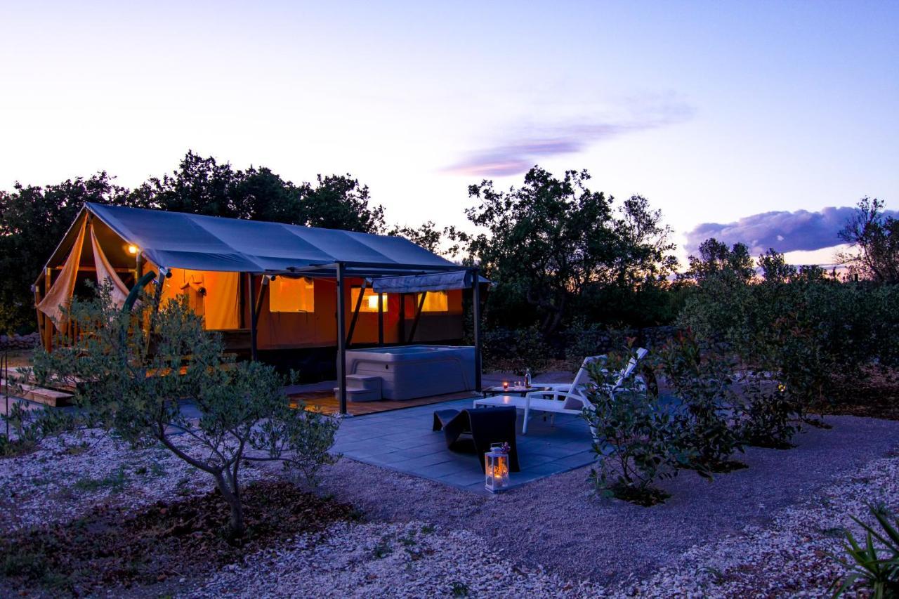 比奥格勒·纳·莫鲁 Grande Glamping With Pool酒店 外观 照片