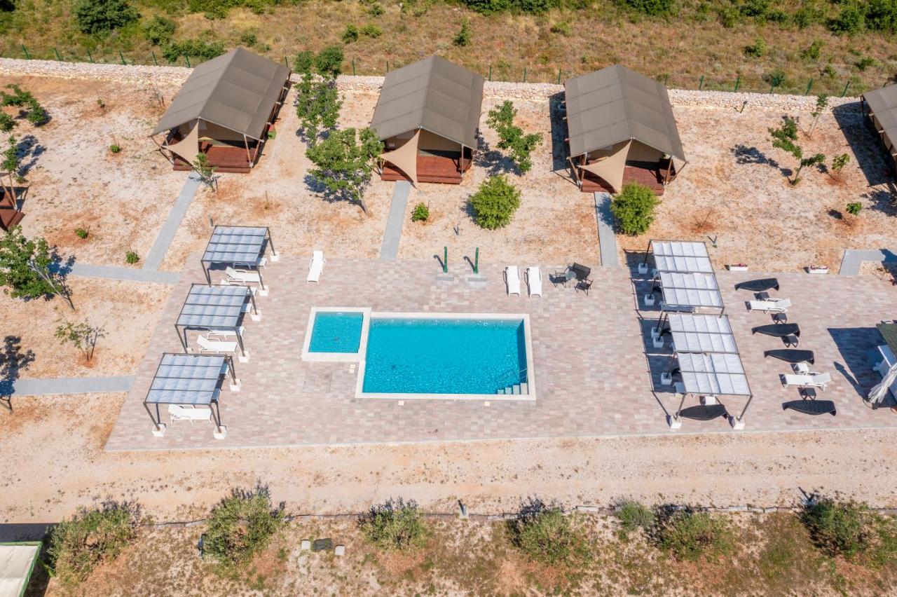 比奥格勒·纳·莫鲁 Grande Glamping With Pool酒店 外观 照片