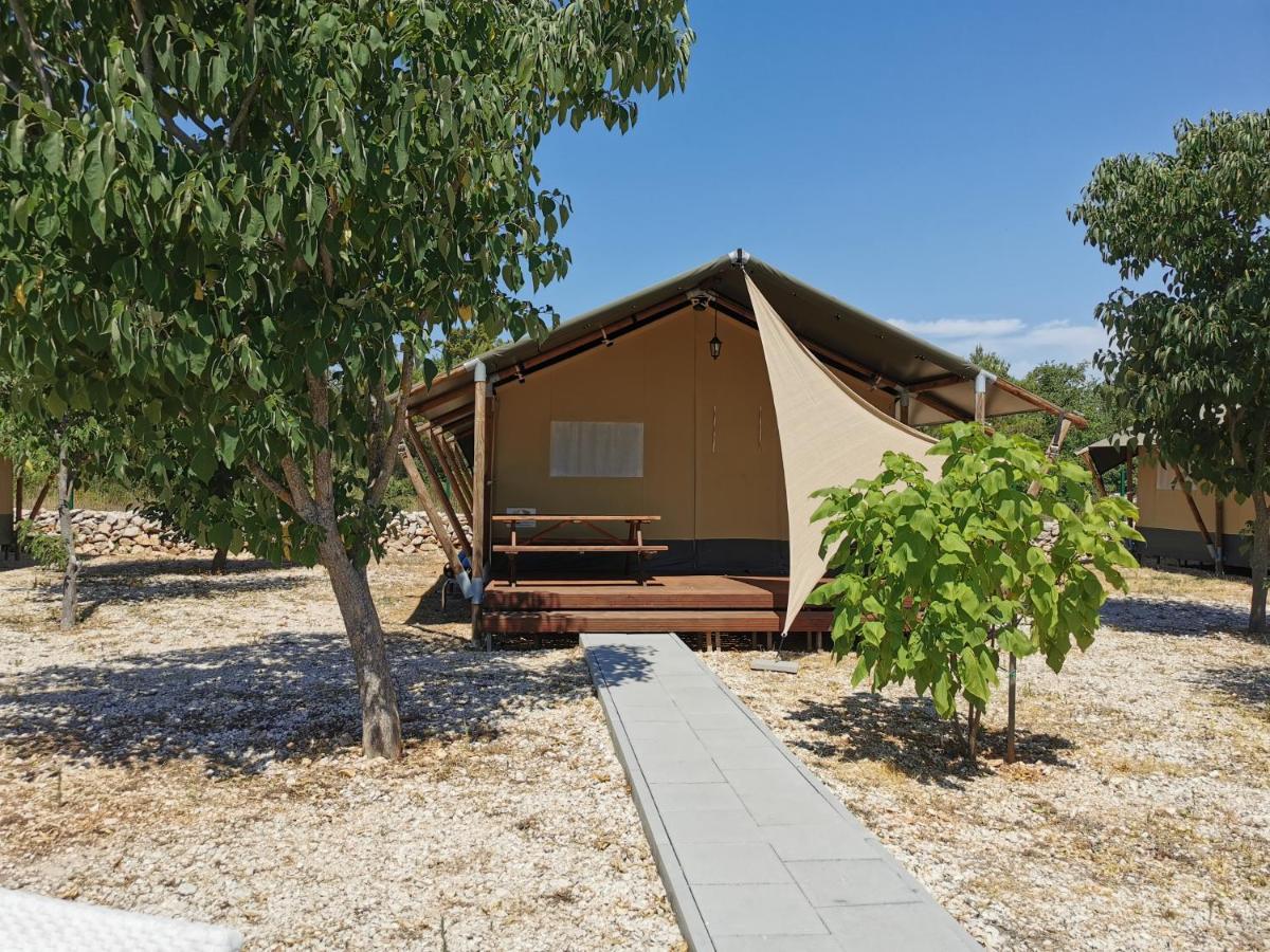 比奥格勒·纳·莫鲁 Grande Glamping With Pool酒店 外观 照片