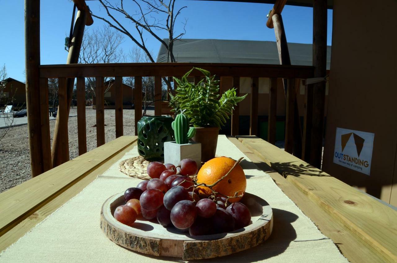 比奥格勒·纳·莫鲁 Grande Glamping With Pool酒店 外观 照片